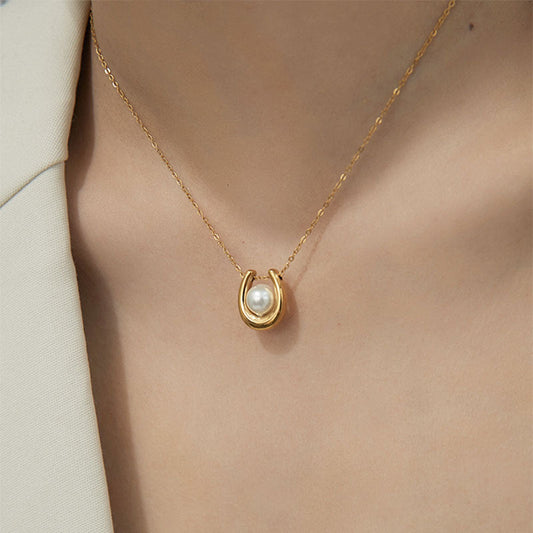 U-shaped Pearl Necklace