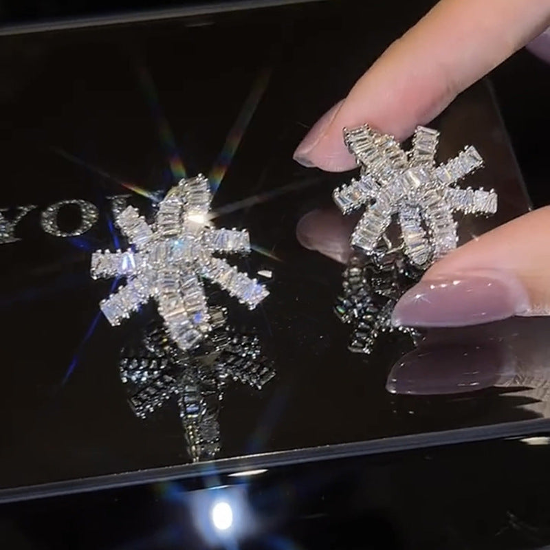 Zirconia Flower Earrings