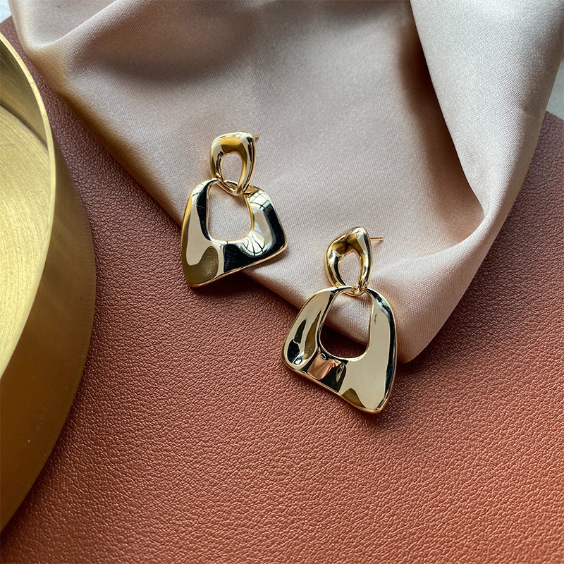 Gold metal geometric earrings