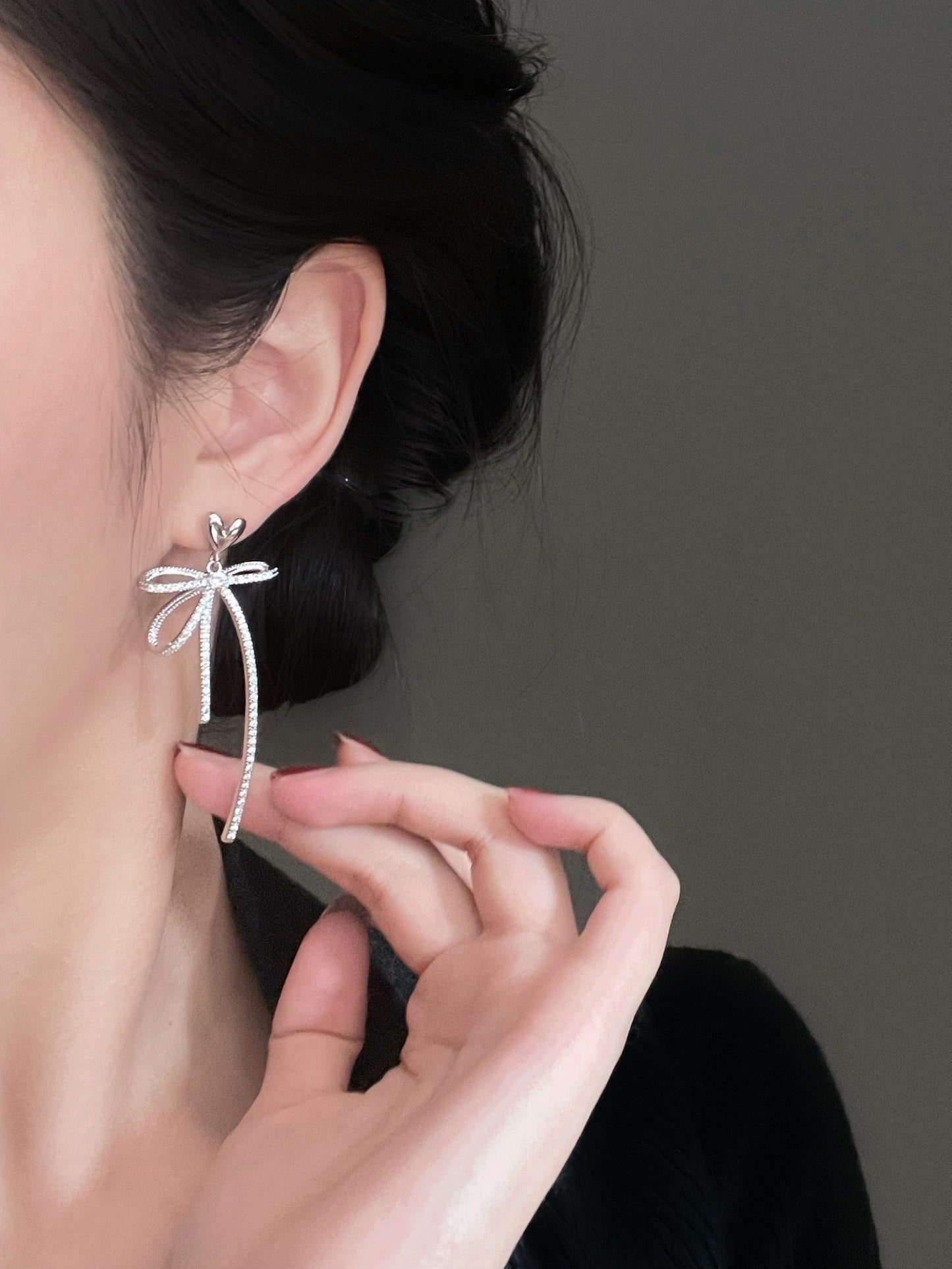 Rhinestone bow earrings