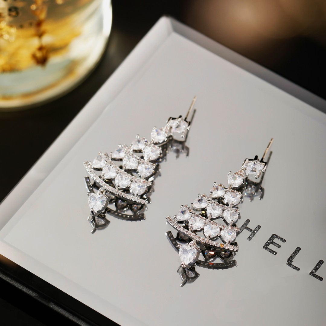 Sparkling Diamond Christmas Tree Earrings
