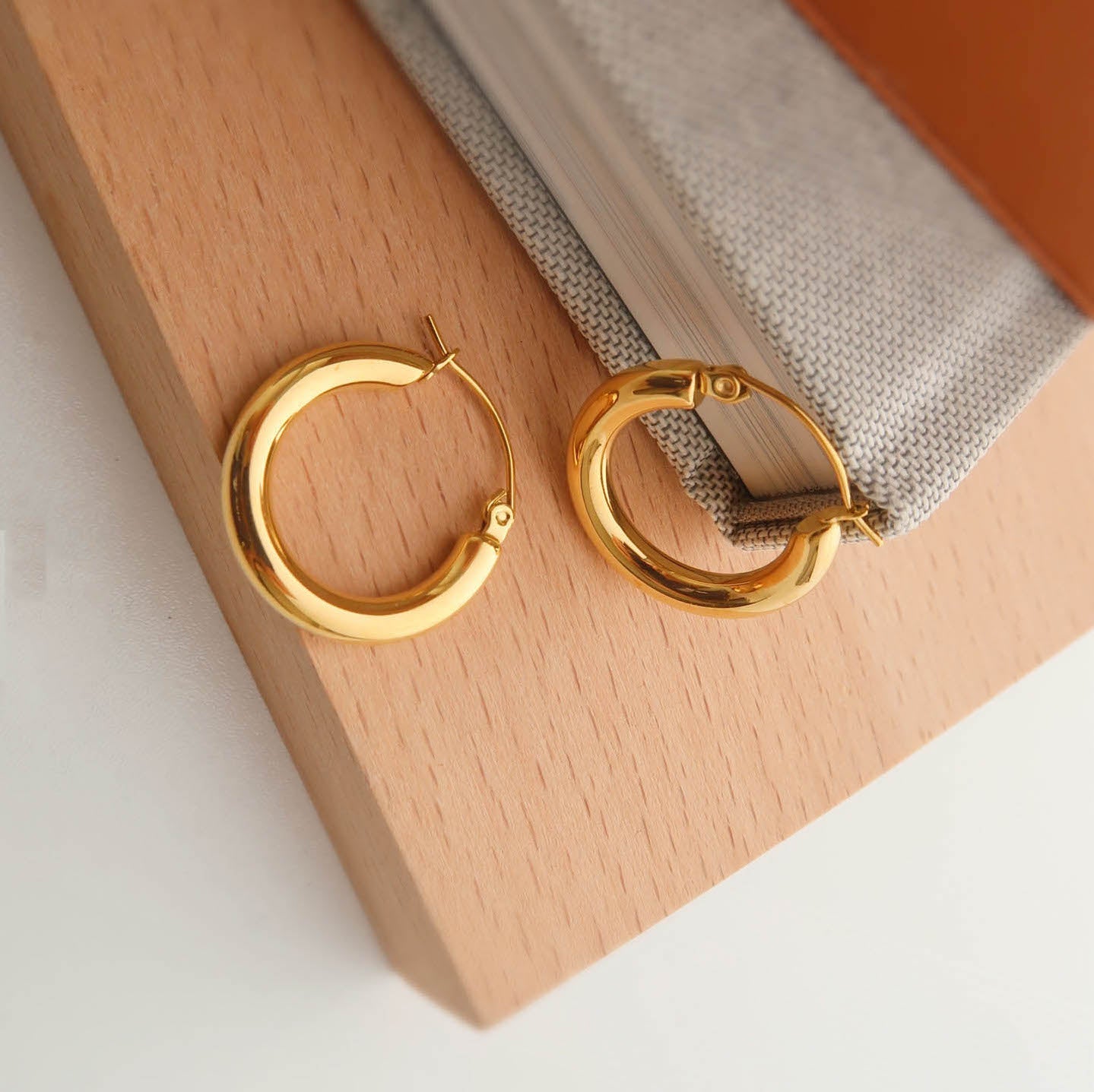 Valentina Gold Hoop Earrings