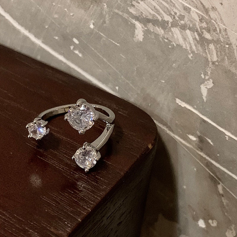 Teardrop Zirconia Minimalist Ring