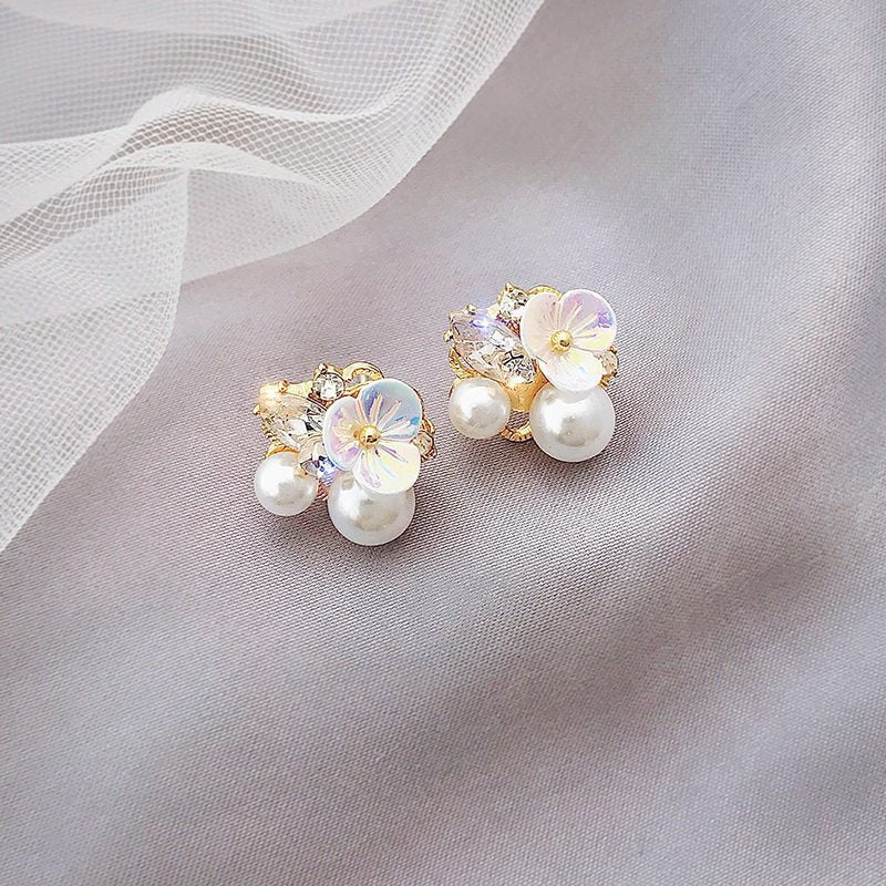 ‘Blooming Dream’ Pearl Earrings
