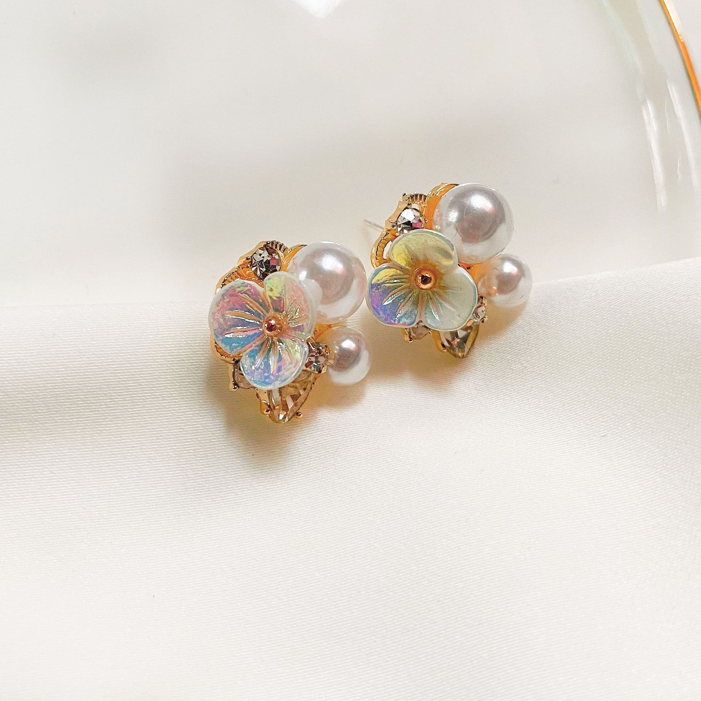 ‘Blooming Dream’ Pearl Earrings