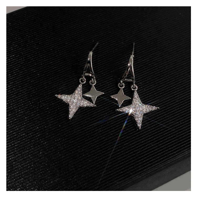 Delicate Overlapping Star Zirconia Earrings