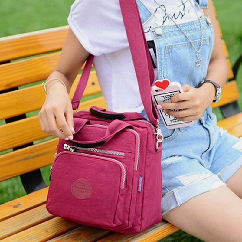 Multifunctional crossbody bag for everyday use