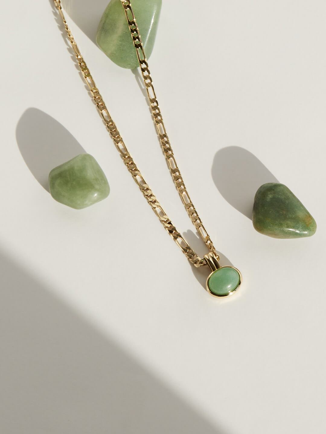 Jade oval pendant necklace