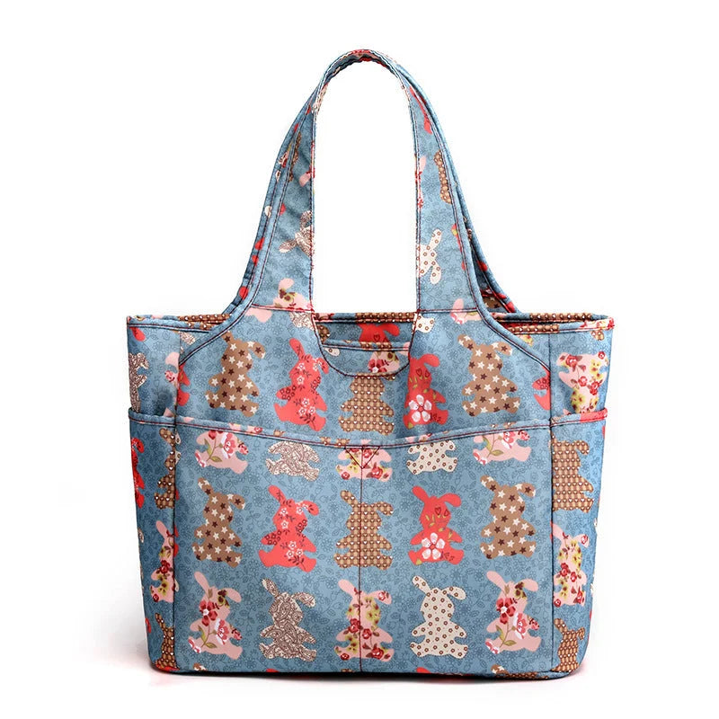 Handbag with fashion print