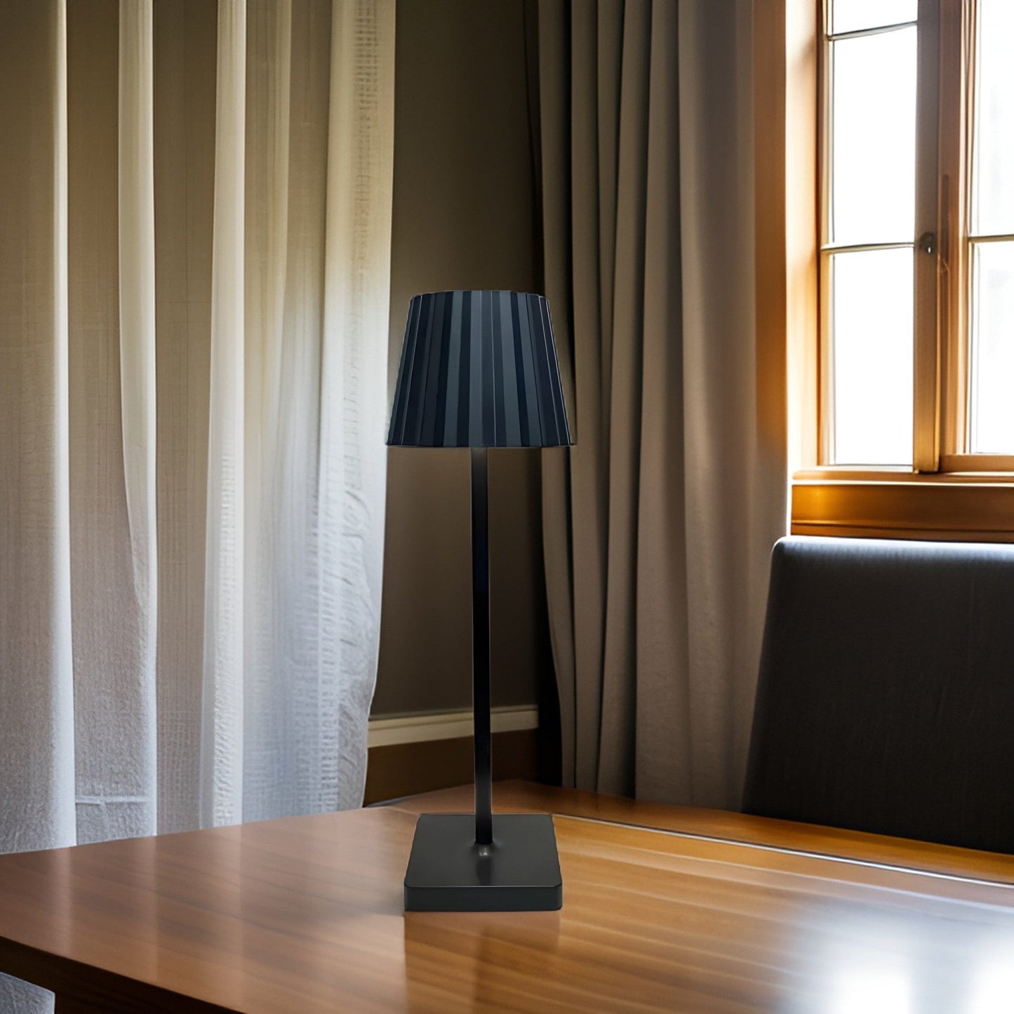 Arlo Wireless Table Lamp | Touch Control & USB Charging for Living Room