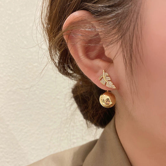 Crystal leaves and pearl earrings