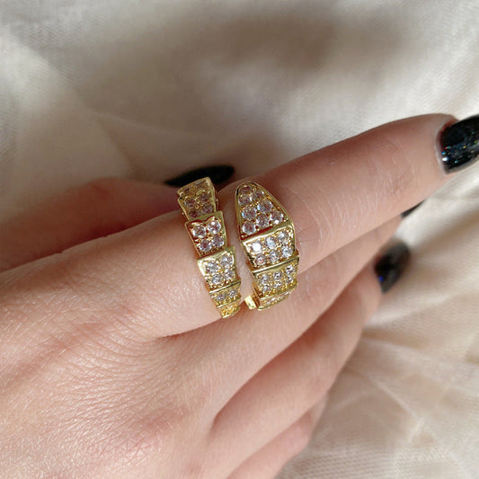 Serpentine Ring