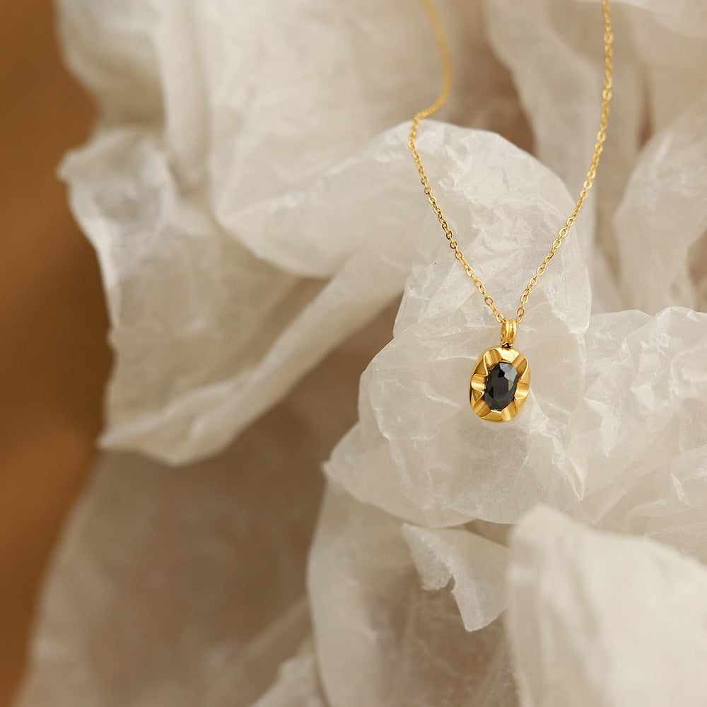 Elegant Black Diamond Vintage Oval Necklace