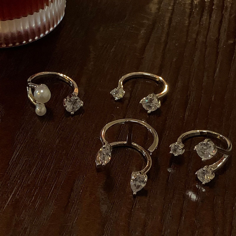 Teardrop Zirconia Minimalist Ring