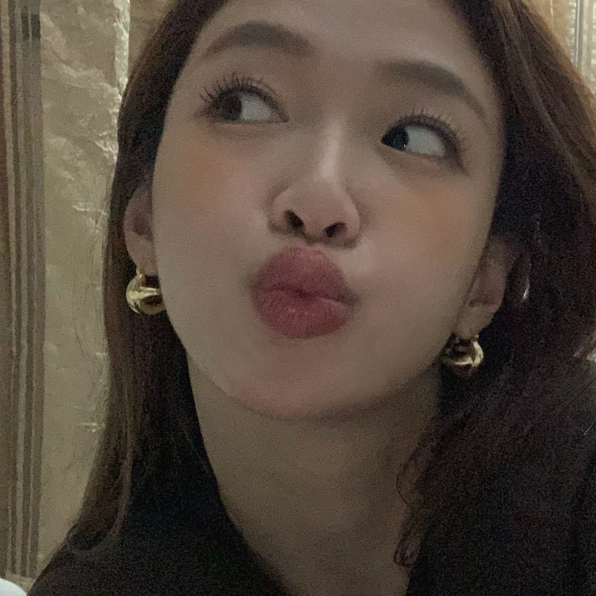 Design Knotted Earrings