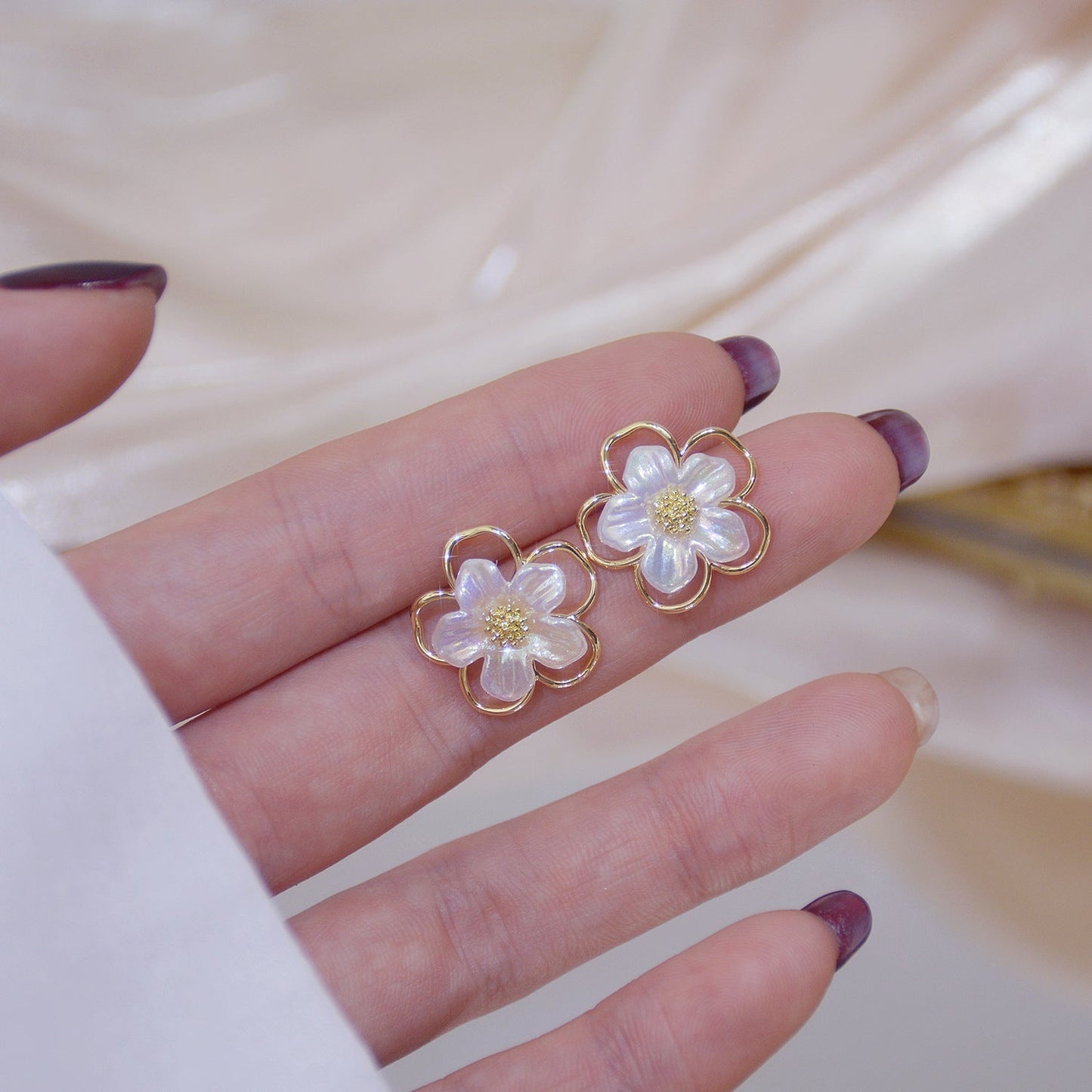 14K Gold Flower Earrings