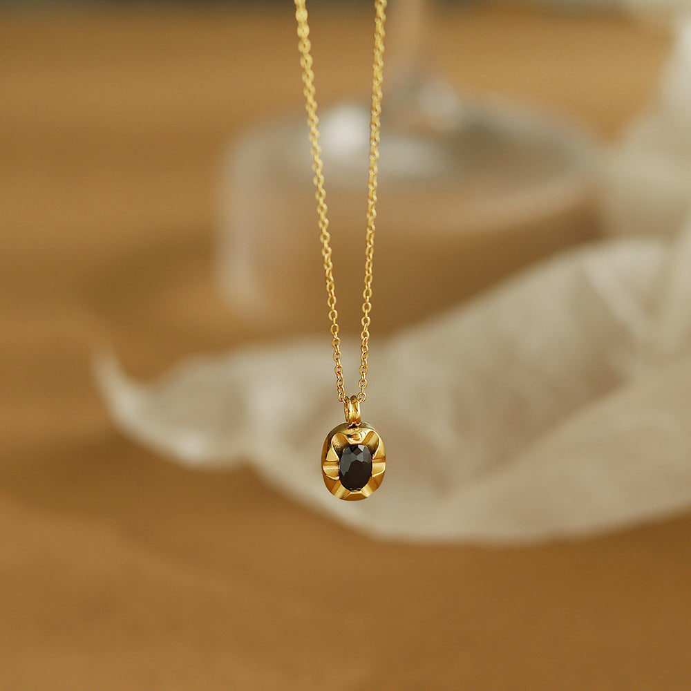 Elegant Black Diamond Vintage Oval Necklace
