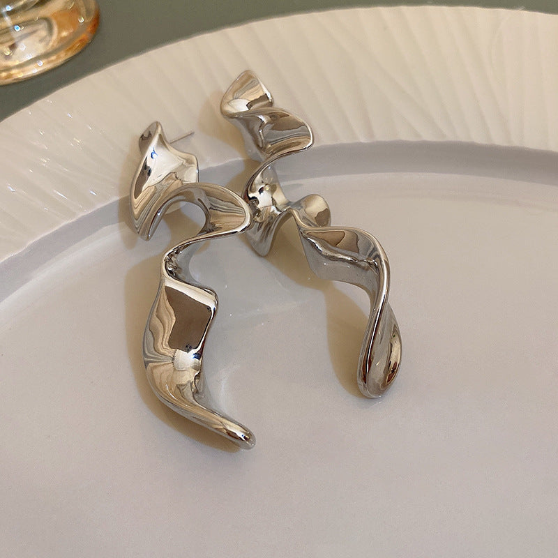 Twisted Line Geometric Earrings