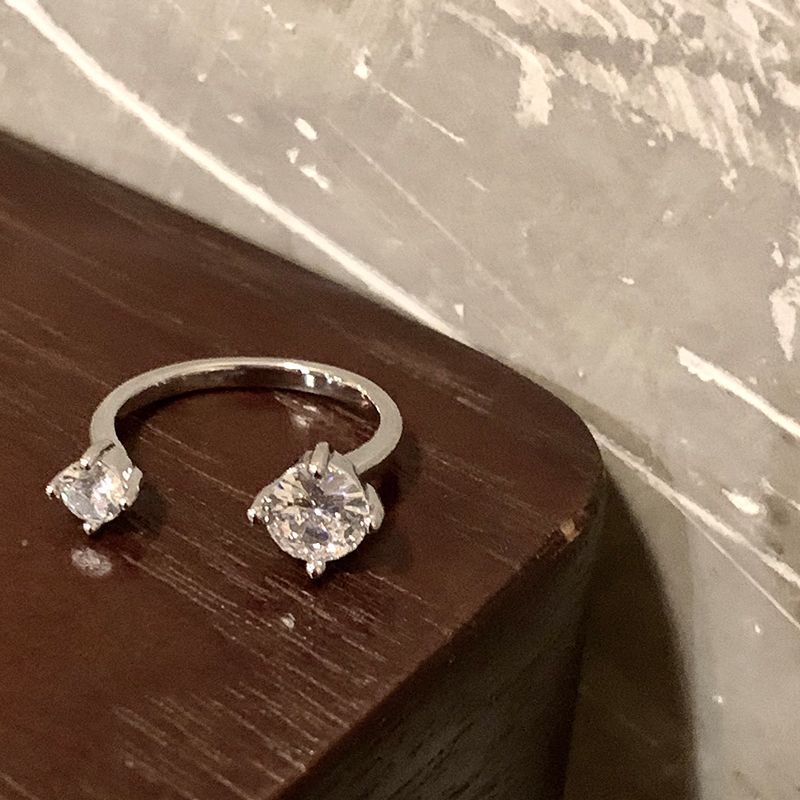 Teardrop Zirconia Minimalist Ring