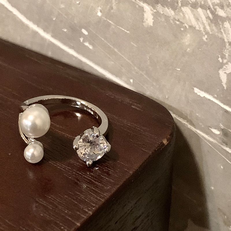 Teardrop Zirconia Minimalist Ring