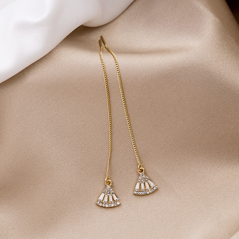 Vintage Emerald Scalloped Earrings