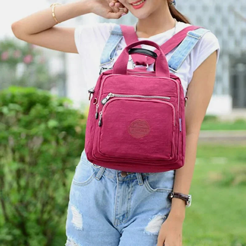 Multifunctional crossbody bag for everyday use