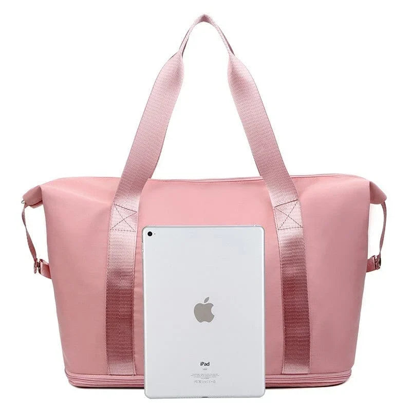 High capacity double layer suitcase for wet separation