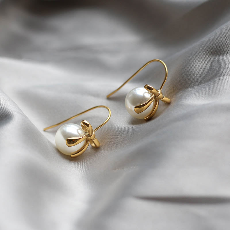 Bow Pearl Earrings
