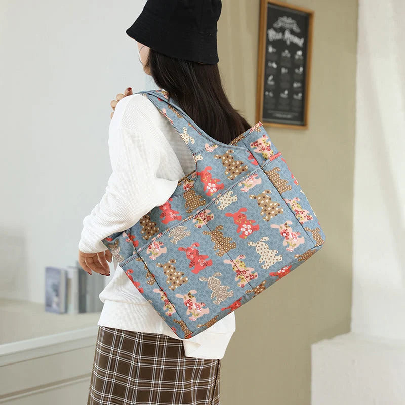 Handbag with fashion print